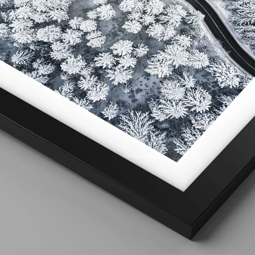 Affiche dans un cadre noir - Poster - À travers une forêt d'hiver - 30x40 cm