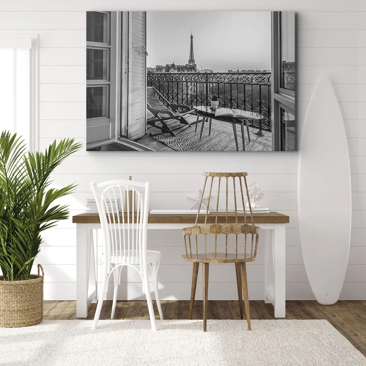 Impression sur toile - Image sur toile - Vue sur la Tour Eiffel depuis le balcon avec transats et table - 70x50cm - Après-midi parisien - Décoration murale moderne pour le salon et la chambre ARTTOR