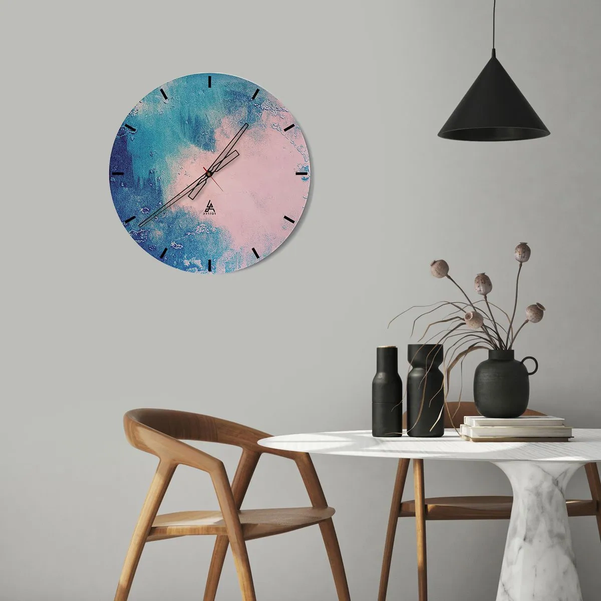 Horloge murale - Pendule murale - Composition abstraite dans les tons de bleu et de rose - 30x30cm - Etreintes bleues - Décoration murale moderne pour le salon, la cuisine et la chambre ARTTOR