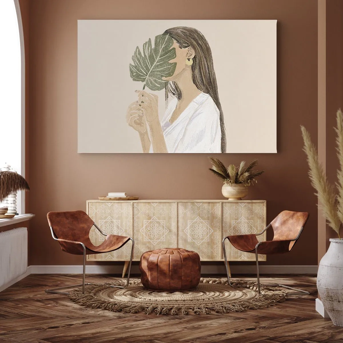 Impression sur toile - Image sur toile - Portrait d'une femme avec une feuille de monstera sur fond beige - 100x70cm - Portrait mystérieux avec un éventail - Décoration murale moderne pour le salon et la chambre ARTTOR