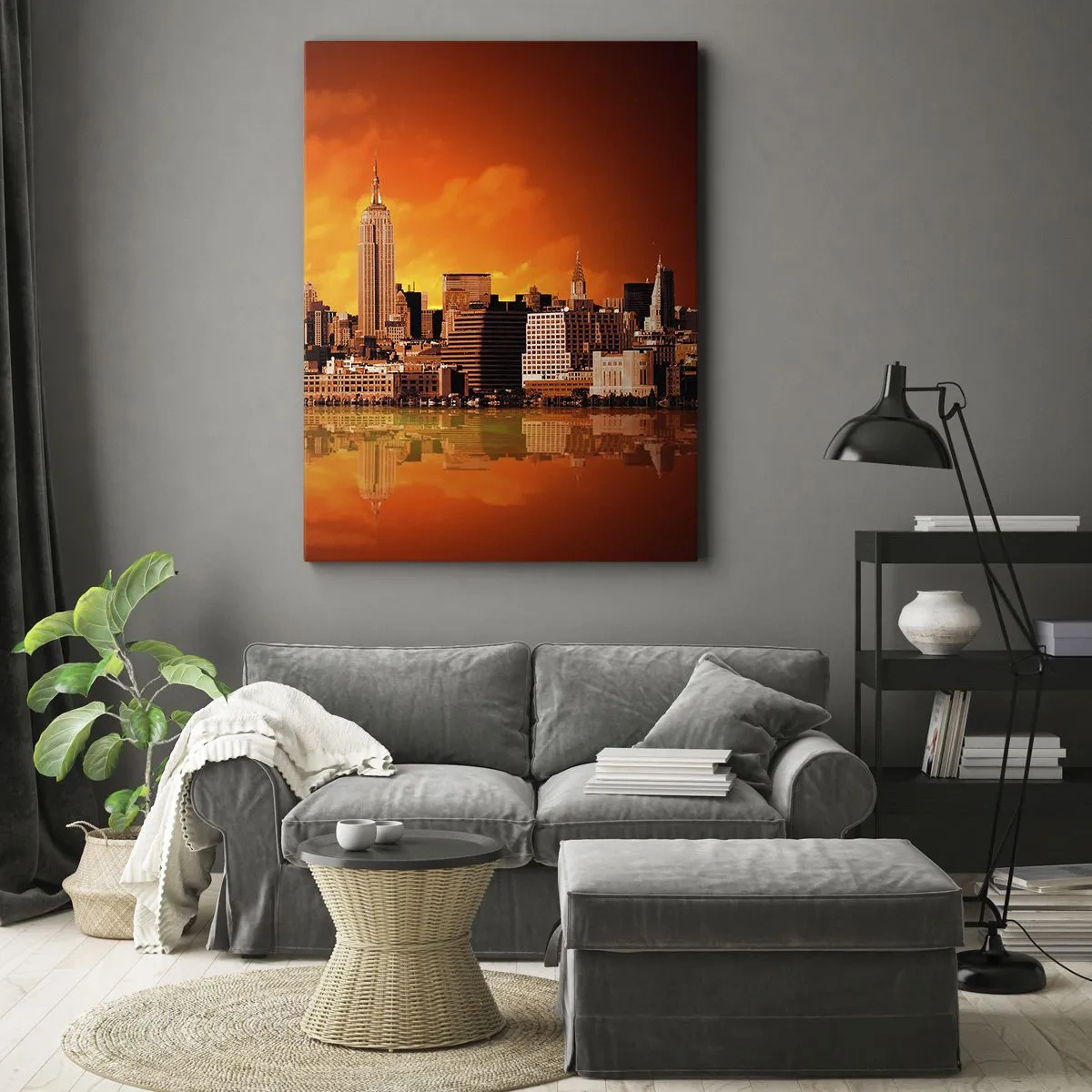 Impression sur toile - Image sur toile - Panorama de la ville au coucher du soleil avec les bâtiments se reflétant dans l'eau - 80x120cm - Panorama de grande ville en jaune et bronze - Décoration murale moderne pour le salon et la chambre ARTTOR