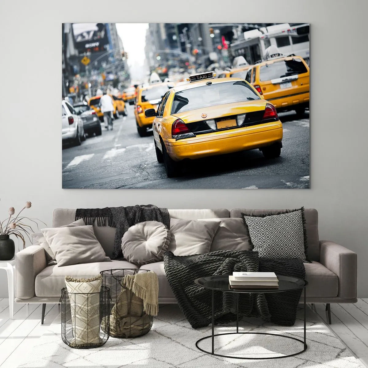Impression sur verre - Image sur verre - Des taxis jaunes dans les rues de New York dans l'agitation de la ville - 120x80cm - Seulement dans cette ville - Décoration murale moderne pour le salon et la chambre ARTTOR