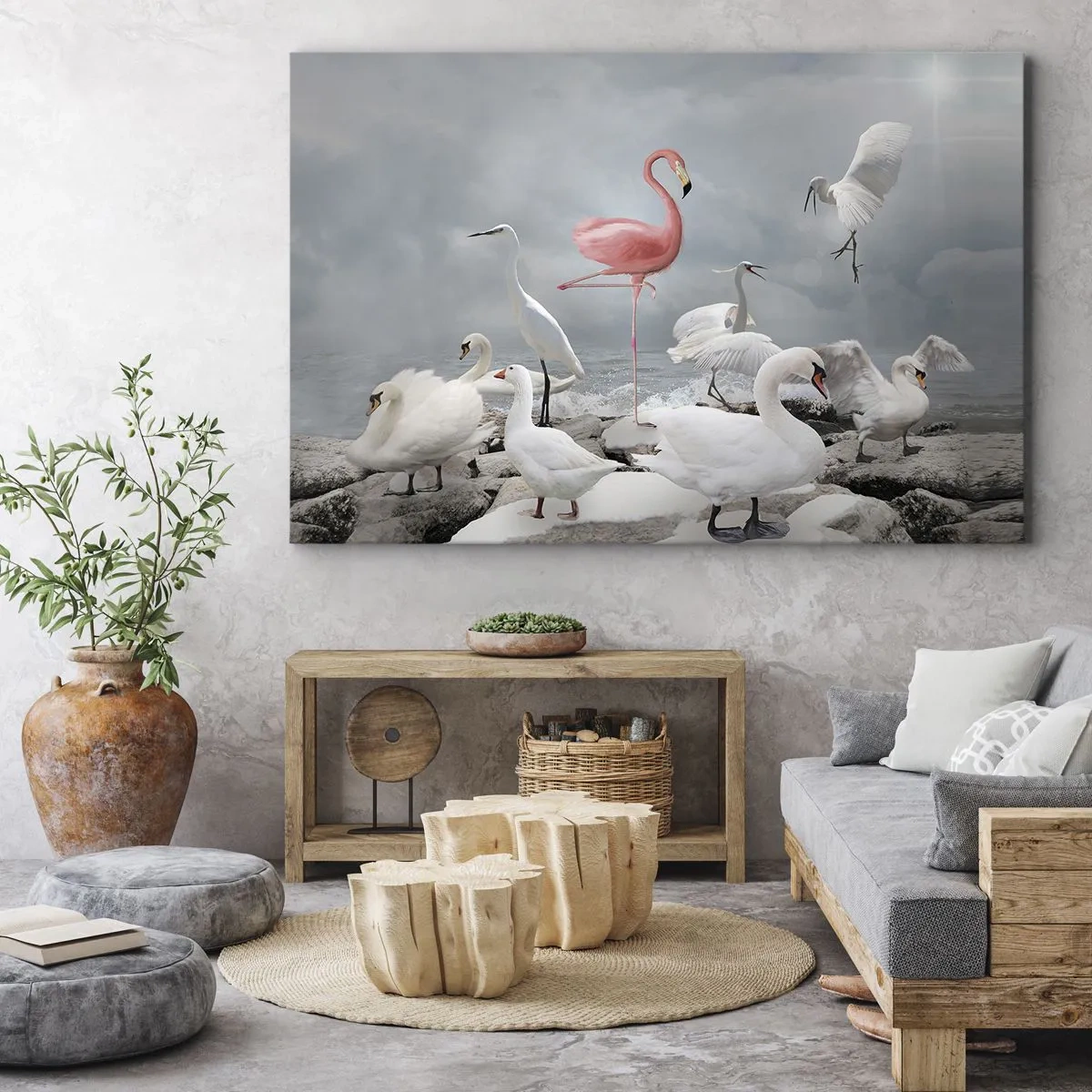 Impression sur toile - Image sur toile - Un flamant rose parmi des cygnes blancs sur fond de lac - 70x50cm - Comment suis-je arrivé là? - Décoration murale moderne pour le salon et la chambre ARTTOR