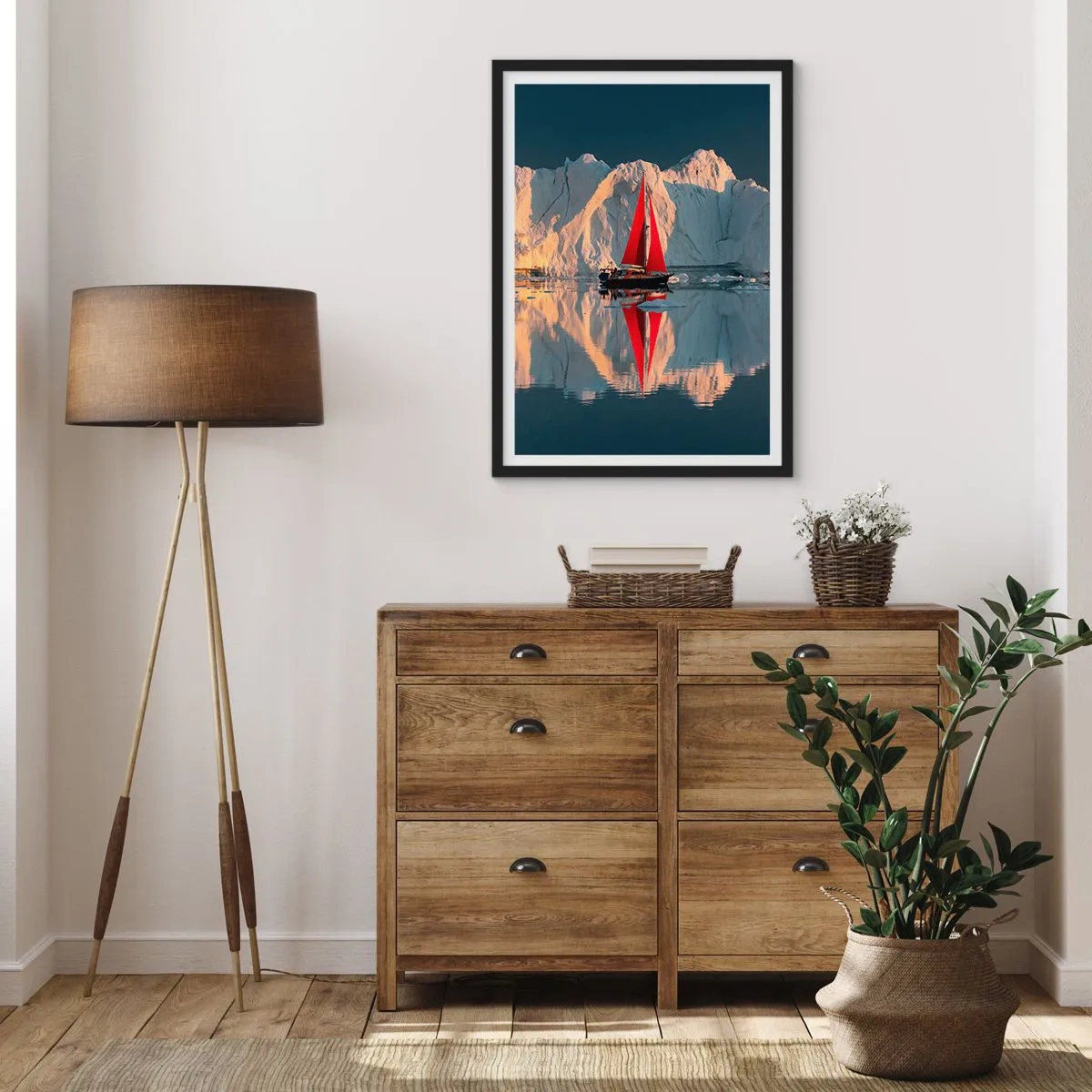 Affiche dans un cadre noir - Poster - La voile rouge d'un bateau sur fond de glaciers et d'eau calme - 50x70cm - Aux limites du monde - Décoration murale moderne pour le salon et la chambre ARTTOR