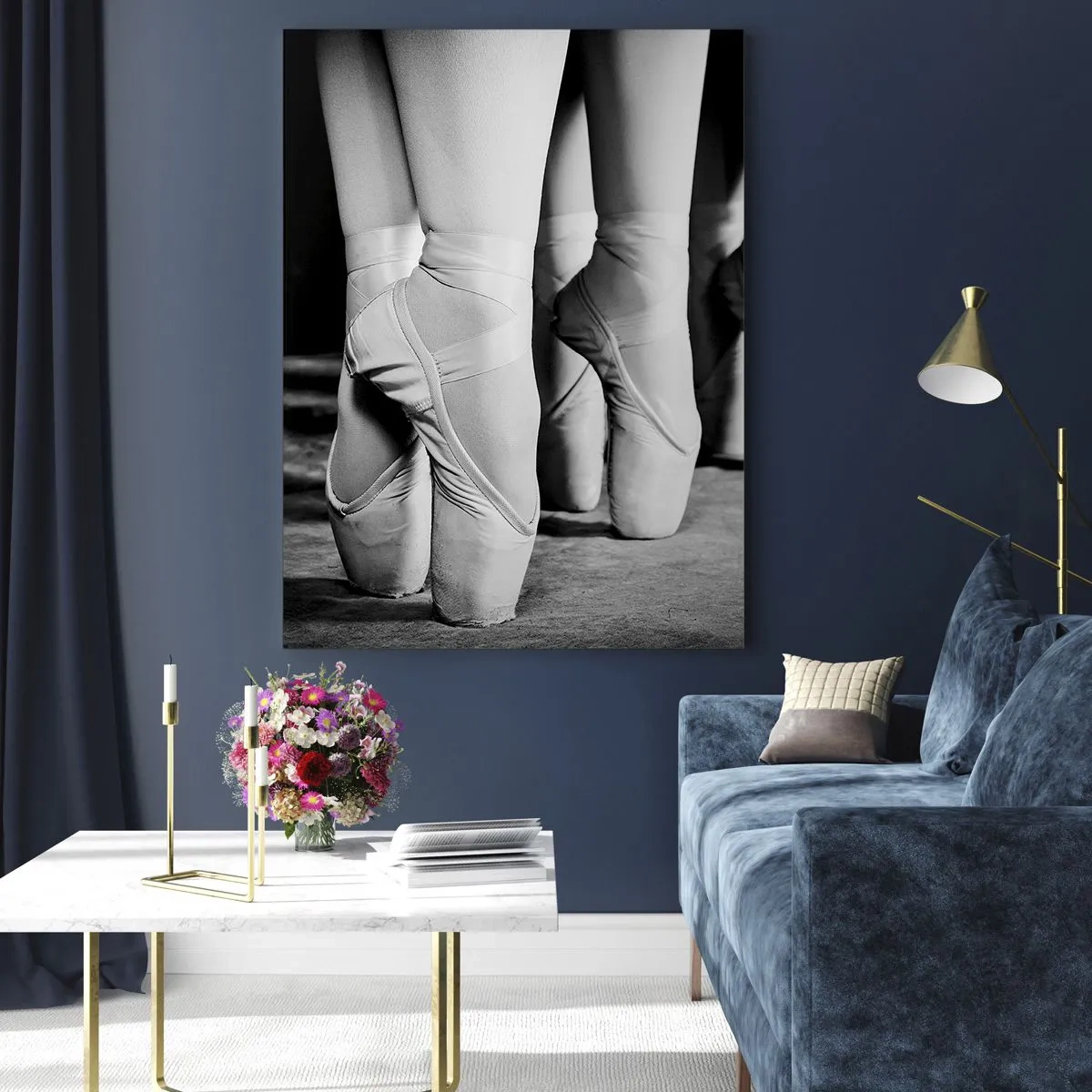 Impression sur verre - Image sur verre - Ballerines sur pointes dans un décor noir et blanc - 50x70cm - Ensemble, simple - Décoration murale moderne pour le salon et la chambre ARTTOR