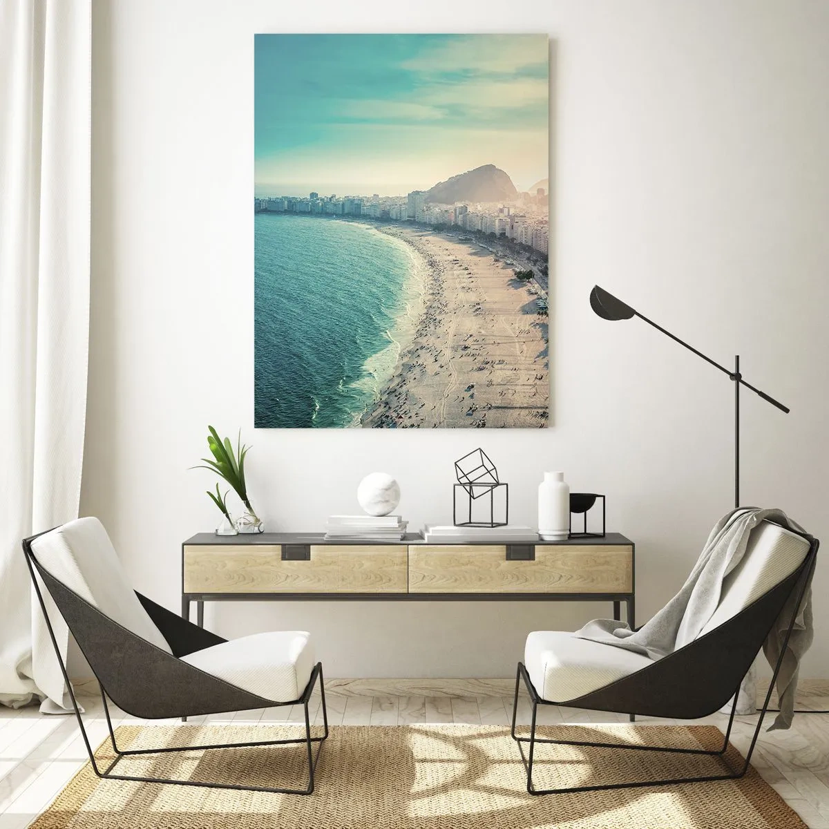 Impression sur verre - Image sur verre - Panorama de la plage de Copacabana avec les montagnes en arrière-plan à Rio de Janeiro - 70x100cm - Vacances éternelles à Rio - Décoration murale moderne pour le salon et la chambre ARTTOR