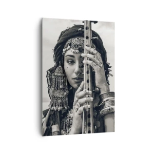 Impression sur toile - Image sur toile - Portrait d'une femme en bijoux ethniques tenant un instrument à la main - 70x100cm - Musique de l'Orient elle-même - Décoration murale moderne pour le salon et la chambre ARTTOR