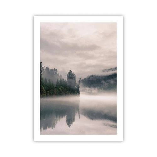 Affiche - Poster - Une forêt brumeuse se reflétant dans la surface calme du lac - 50x70cm - Reflet dans le brouillard - Décoration murale moderne pour le salon et la chambre ARTTOR