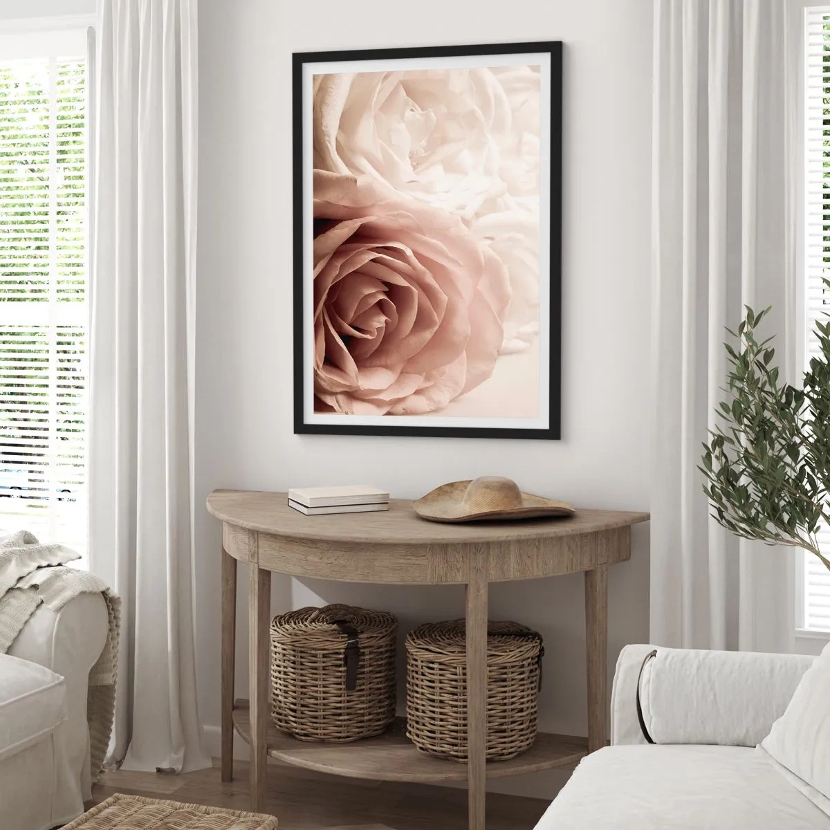 Affiche dans un cadre noir - Poster - Gros plan de délicates roses crème - 50x70cm - Au coeur d'ue la rose - Décoration murale moderne pour le salon et la chambre ARTTOR
