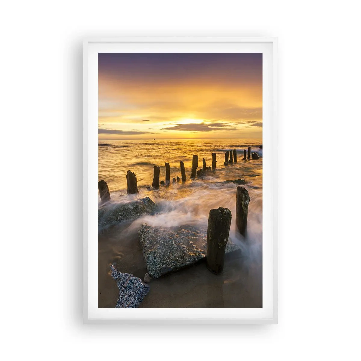Affiche dans un cadre blanc - Poster - La beauté brute de la mer Baltique - 61x91 cm