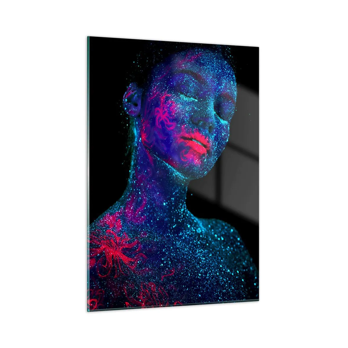 Impression sur verre - Image sur verre - Portrait d'une femme avec peinture corporelle fluorescente - 50x70cm - Dans la poussière d'étoiles - Décoration murale moderne pour le salon et la chambre ARTTOR