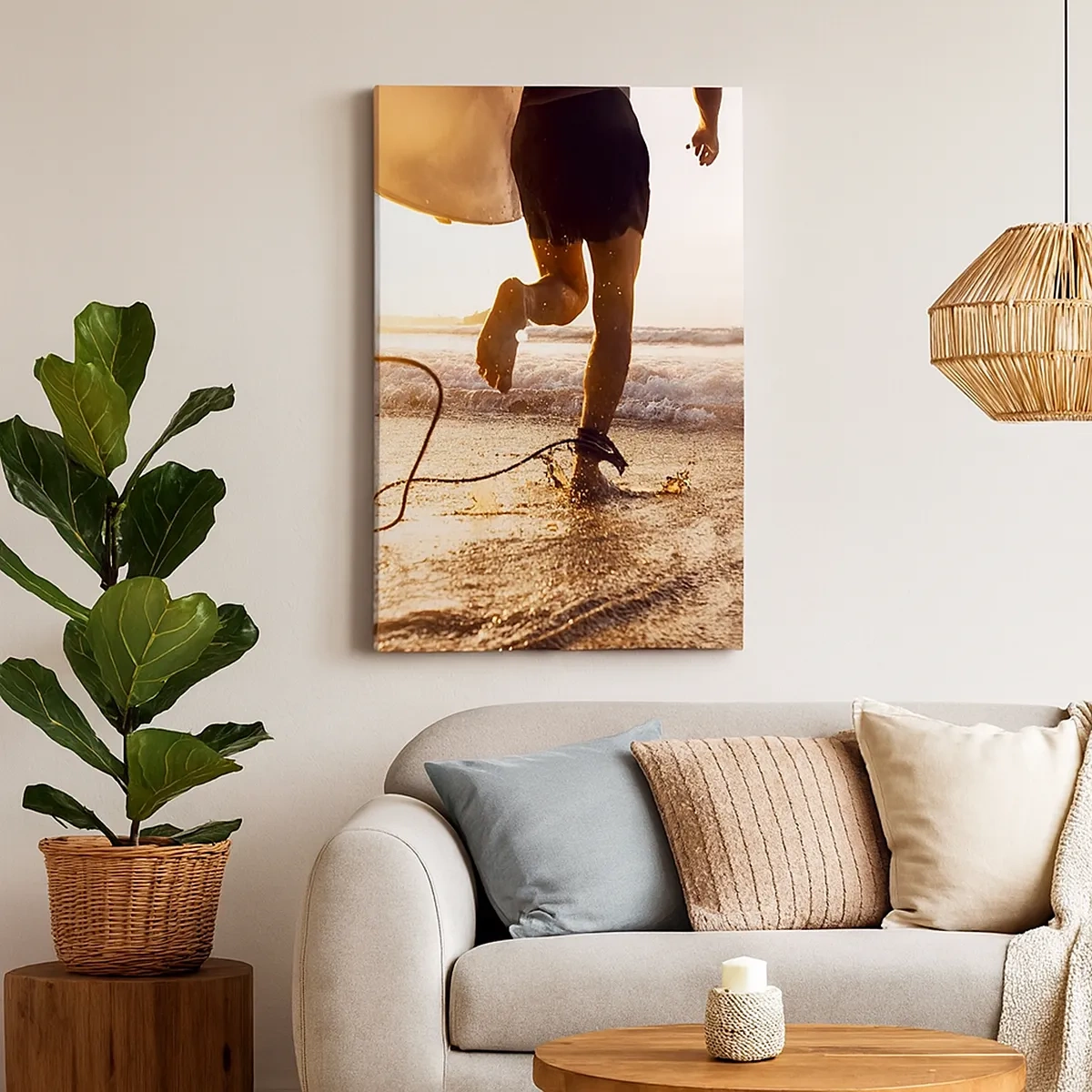 Impression sur toile - Image sur toile - Un surfeur court le long de la plage avec sa planche au soleil. - 50x70cm - A la rencontre des vagues - Décoration murale moderne pour le salon et la chambre ARTTOR