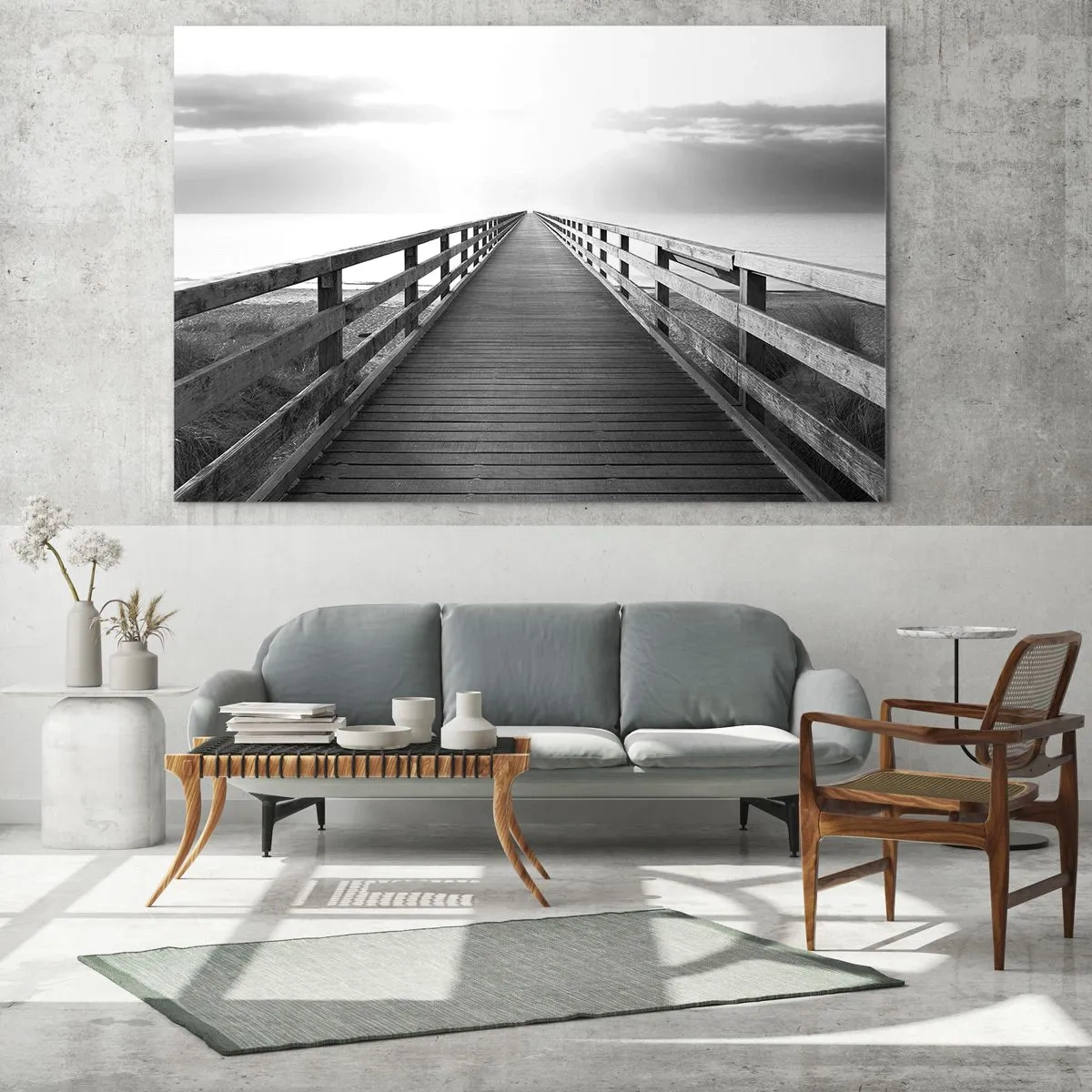 Impression sur verre - Image sur verre - Un pont en bois menant vers l'horizon en noir et blanc - 70x50cm - A perte de vue... - Décoration murale moderne pour le salon et la chambre ARTTOR