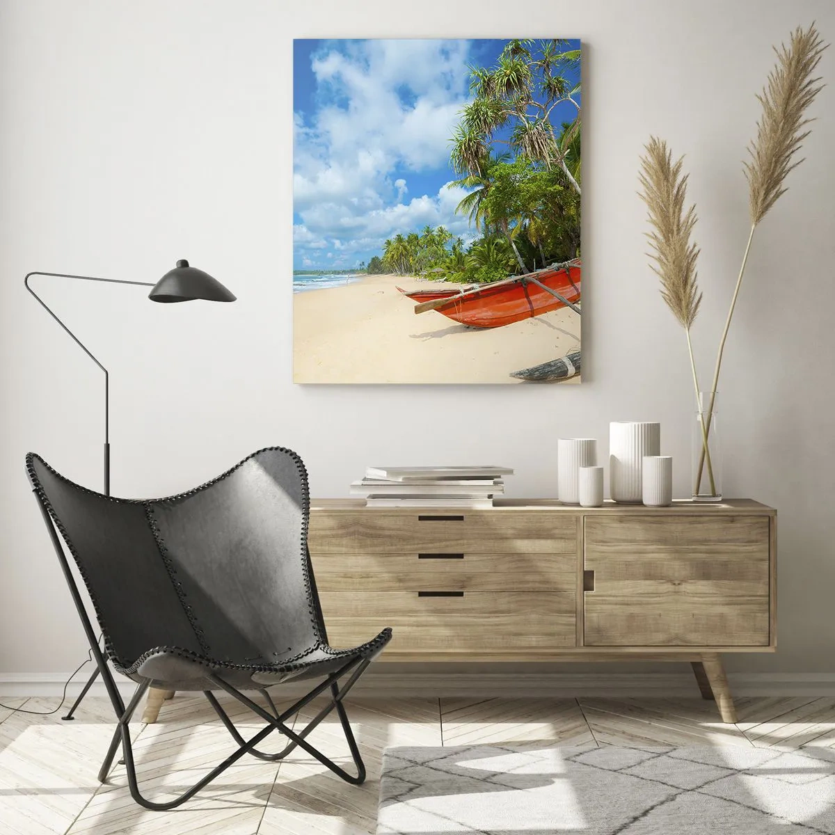 Impression sur verre - Image sur verre - Plage tropicale avec palmiers et bateaux colorés - 80x120cm - Le charme des tropiques - Décoration murale moderne pour le salon et la chambre ARTTOR