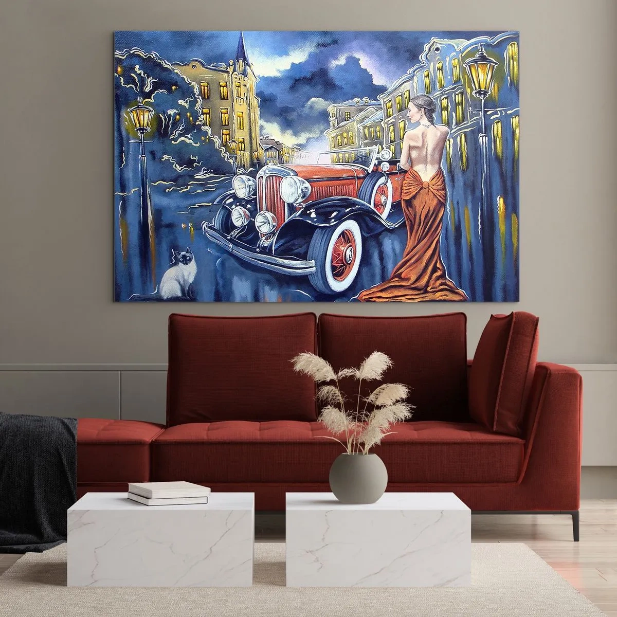 Impression sur verre - Image sur verre - Une femme dans une robe élégante à côté d'une voiture classique - 70x50cm - Nocturne en bleu et corail - Décoration murale moderne pour le salon et la chambre ARTTOR