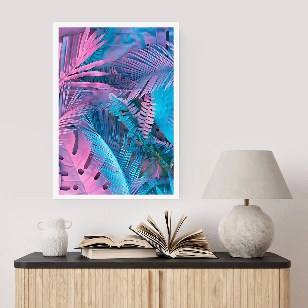 Affiche - Poster - Feuilles tropicales colorées dans des tons néon de rose et de bleu - 50x70cm - Les tropiques en rose et bleu - Décoration murale moderne pour le salon et la chambre ARTTOR