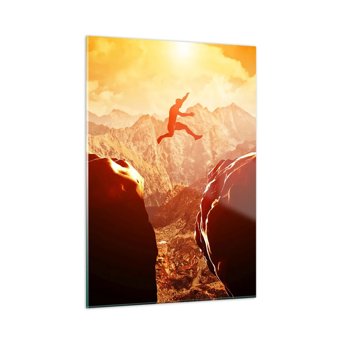 Impression sur verre - Image sur verre - Sauter par-dessus un gouffre dans un paysage de montagne au coucher du soleil - 50x70cm - Dépassement des limites - Décoration murale moderne pour le salon et la chambre ARTTOR