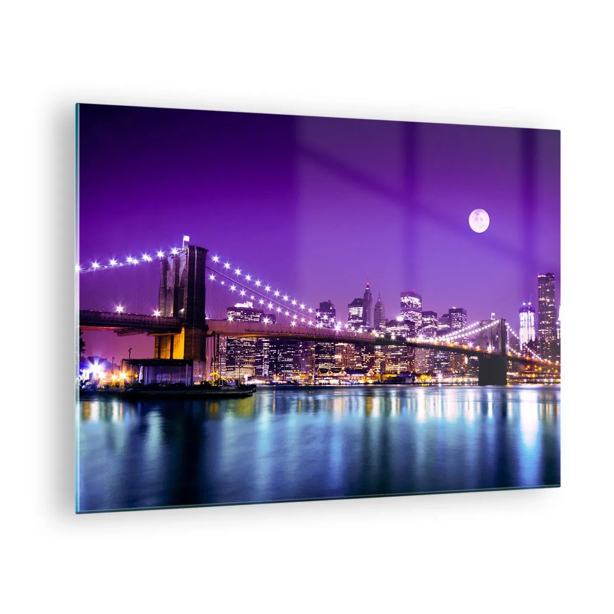 Impression sur verre - Image sur verre - Le pont de Brooklyn et Manhattan la nuit dans des tons violets - 70x50cm - Lumières de grande ville en violet - Décoration murale moderne pour le salon et la chambre ARTTOR