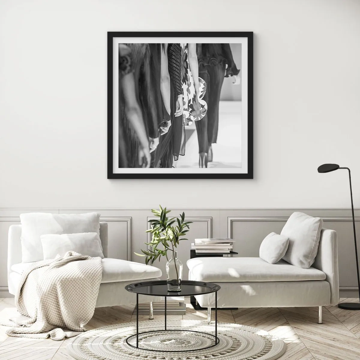 Affiche dans un cadre noir - Poster - Un défilé stylé - 30x30 cm