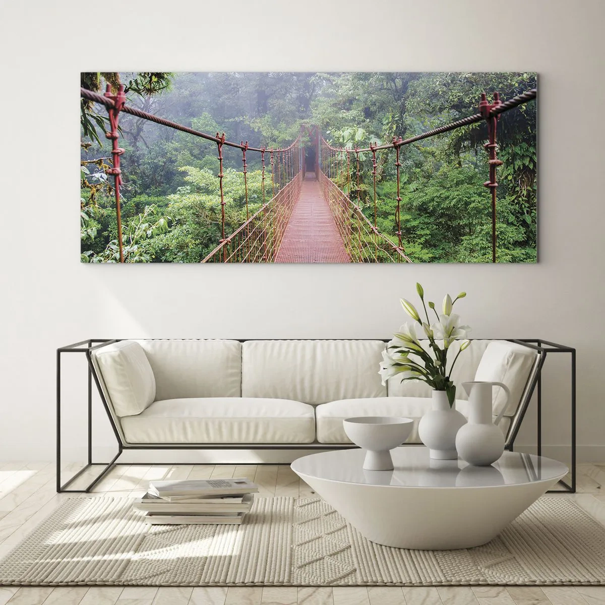 Impression sur verre - Image sur verre - Un pont suspendu dans une jungle tropicale entourée de brouillard - 160x50cm - Suspendu sur les couronnes - Décoration murale moderne pour le salon et la chambre ARTTOR
