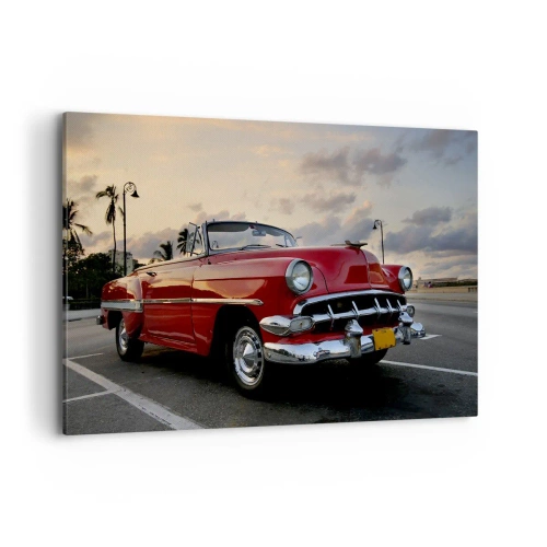 Impression sur toile - Image sur toile - Une décapotable classique rouge garée près des palmiers au crépuscule. - 120x80cm - La chaleur rouge des tropiques - Décoration murale moderne pour le salon et la chambre ARTTOR
