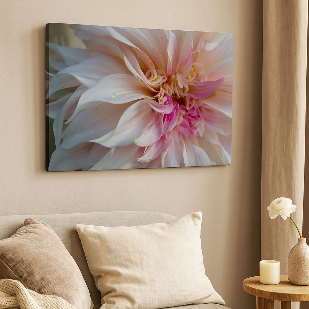 Impression sur toile - Image sur toile - Gros plan de délicats pétales de fleurs roses avec des gouttes d'eau - 70x50cm - Fraîcheur fleurissante - Décoration murale moderne pour le salon et la chambre ARTTOR