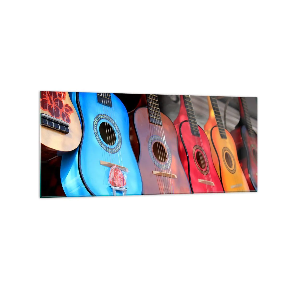 Impression sur verre - Image sur verre - Des guitares acoustiques colorées sont accrochées en rangée dans une exposition - 120x50cm - Ambiance latine - Décoration murale moderne pour le salon et la chambre ARTTOR
