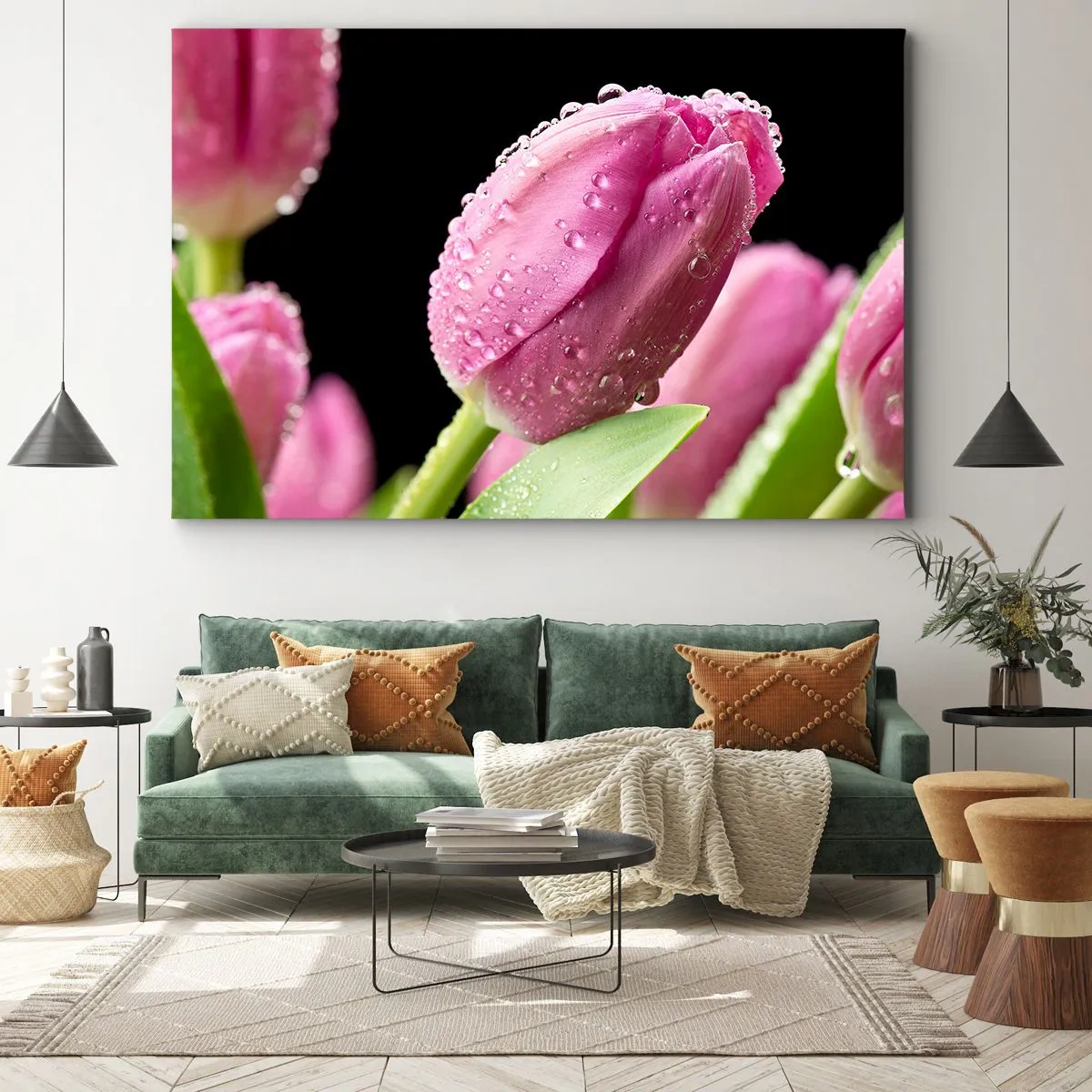 Impression sur toile - Image sur toile - Tulipe rose avec des gouttes d'eau sur fond noir - 70x50cm - Rêve de lilas dans la rosée - Décoration murale moderne pour le salon et la chambre ARTTOR