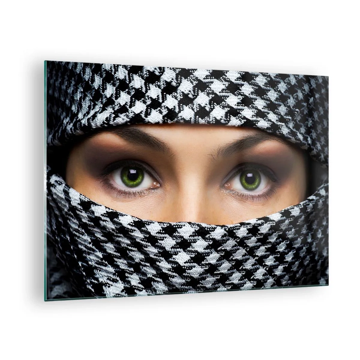 Impression sur verre - Image sur verre - Yeux verts entourés d'un motif noir et blanc - 70x50cm - Un portrait d'une beauté voilée aux yeux verts - Décoration murale moderne pour le salon et la chambre ARTTOR