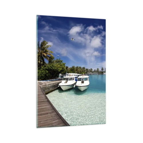 Impression sur verre - Image sur verre - Une jetée sur une mer turquoise avec des bateaux et des palmiers - 80x120cm - Et cependant, le paradis existe bien - Décoration murale moderne pour le salon et la chambre ARTTOR