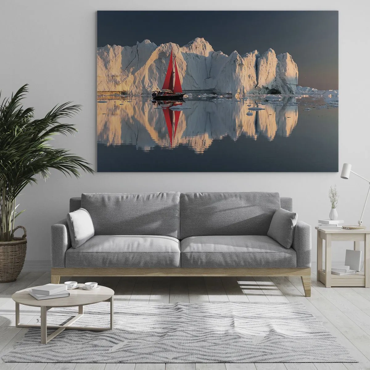 Impression sur verre - Image sur verre - Un voilier avec une voile rouge près des icebergs au coucher du soleil - 100x70cm - Aux limites du monde - Décoration murale moderne pour le salon et la chambre ARTTOR