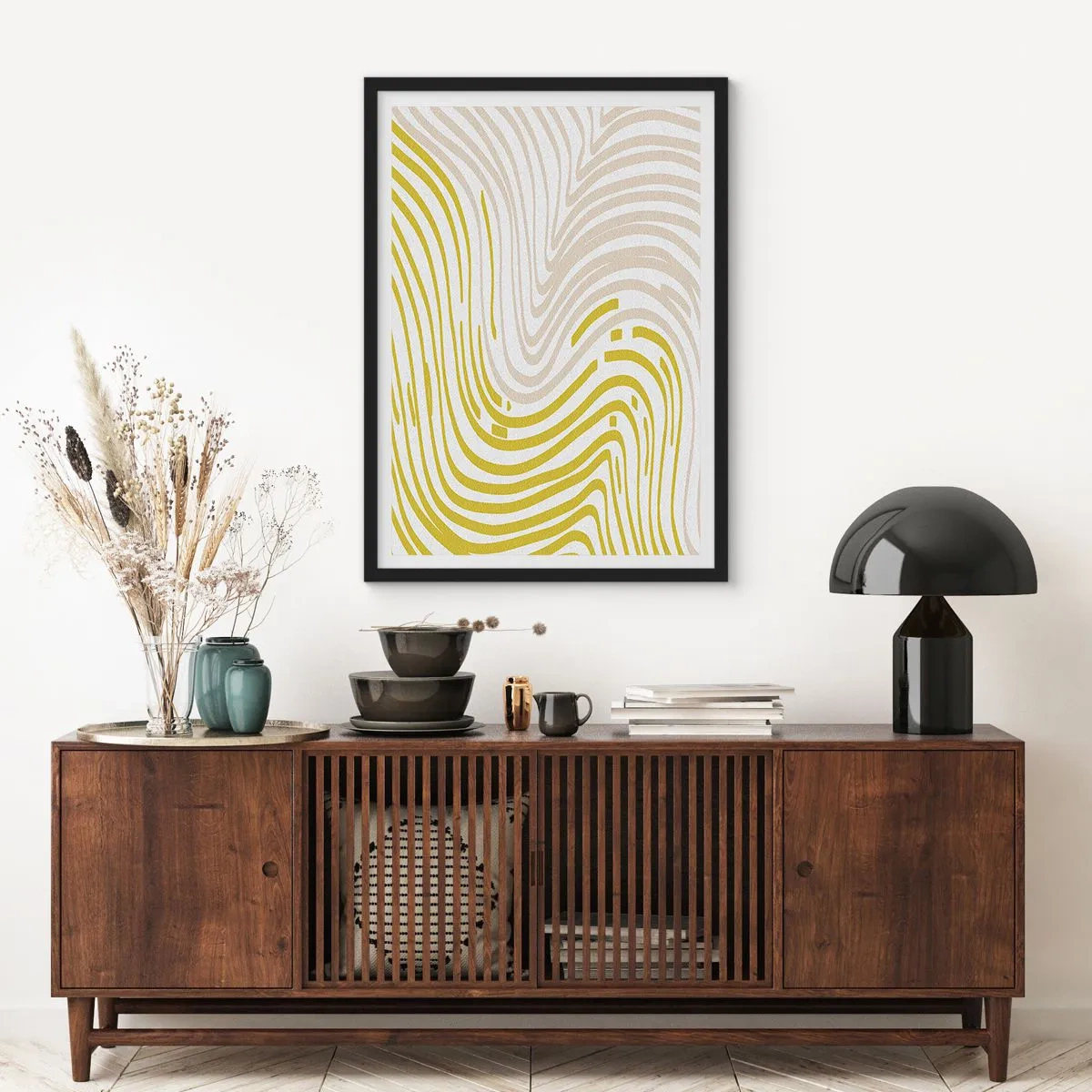 Affiche dans un cadre noir - Poster - Une composition abstraite de lignes ondulées dans des tons beige et jaune. - 50x70cm - Une composition au léger virage - Décoration murale moderne pour le salon et la chambre ARTTOR