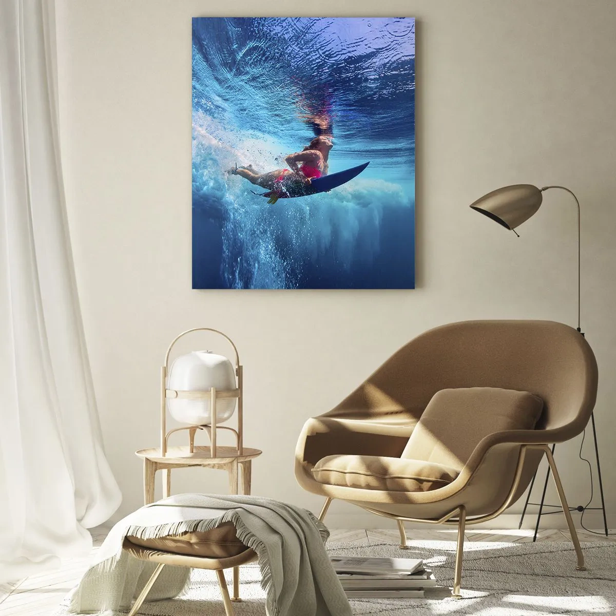 Impression sur verre - Image sur verre - Une scène sous-marine avec un surfeur en action dynamique - 50x70cm - Joie profonde - Décoration murale moderne pour le salon et la chambre ARTTOR