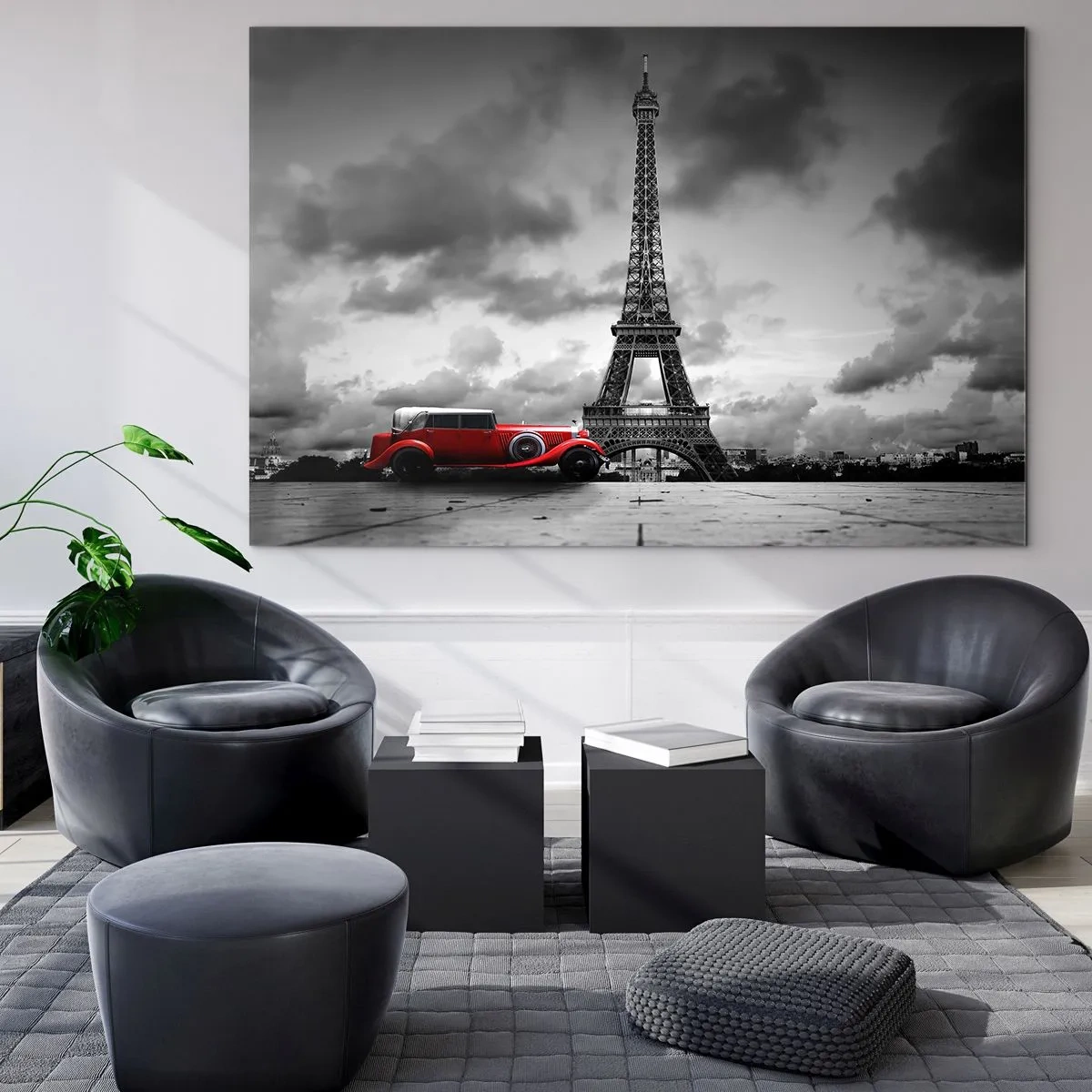 Impression sur verre - Image sur verre - Une voiture rétro rouge avec la Tour Eiffel en arrière-plan dans un décor noir et blanc. - 100x70cm - Il n'y a pas si longtemps à Paris - Décoration murale moderne pour le salon et la chambre ARTTOR