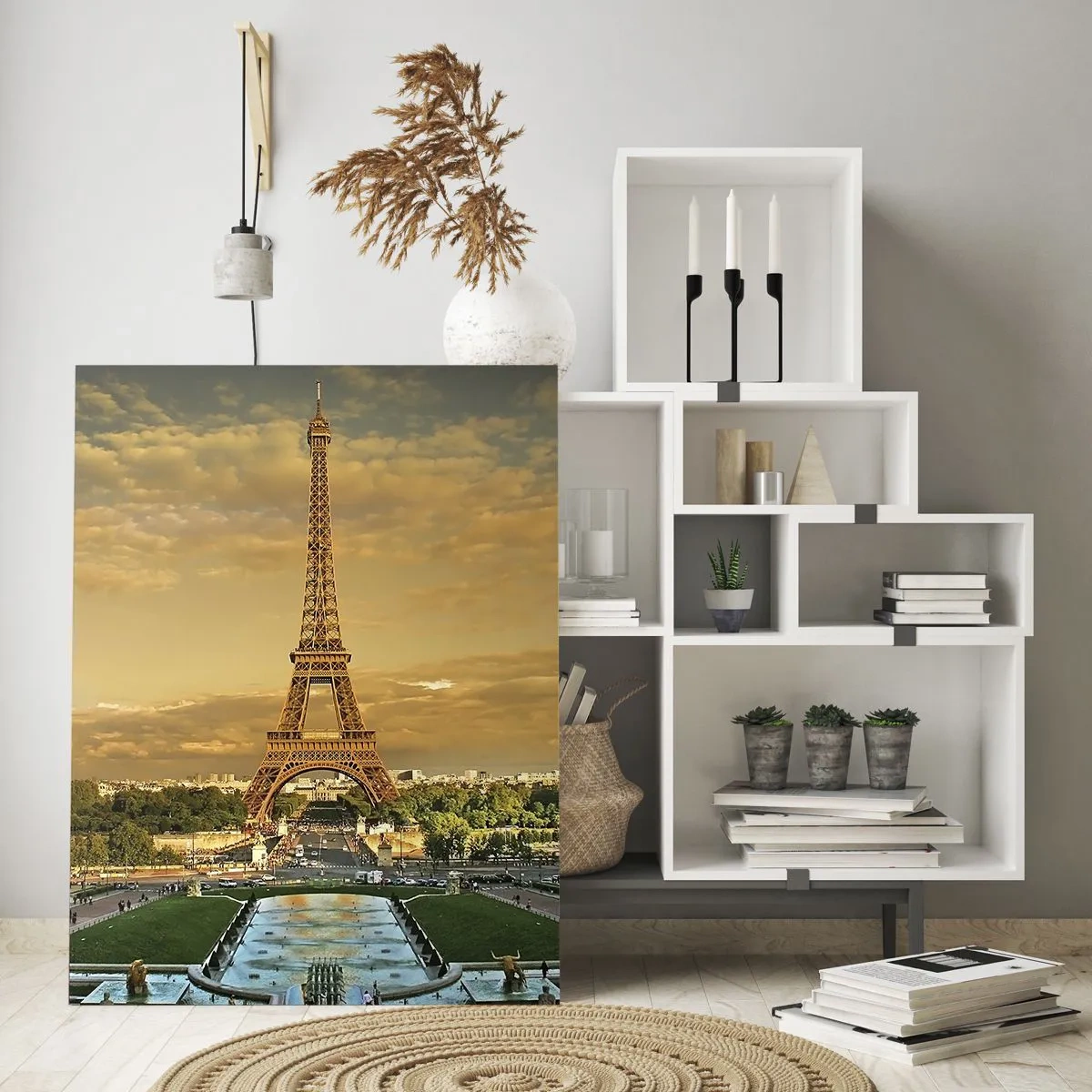 Impression sur verre - Image sur verre - La Tour Eiffel entourée de jardins parisiens au coucher du soleil - 50x70cm - La reine de Paris - Décoration murale moderne pour le salon et la chambre ARTTOR