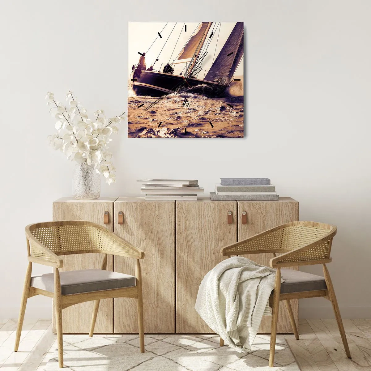 Horloge murale - Pendule murale - Un yacht sur une mer agitée à la lumière du soleil couchant - 30x30cm - Navigue, marin - Décoration murale moderne pour le salon et la chambre ARTTOR