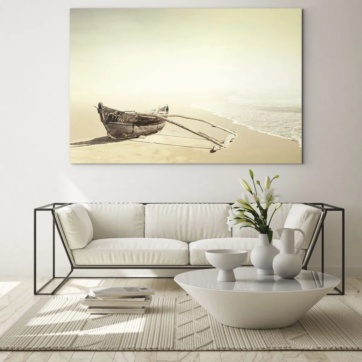 Impression sur verre - Image sur verre - Un vieux bateau de pêche sur le sable au bord de la mer - 120x80cm - Mémoire des mers du sud - Décoration murale moderne pour le salon et la chambre ARTTOR