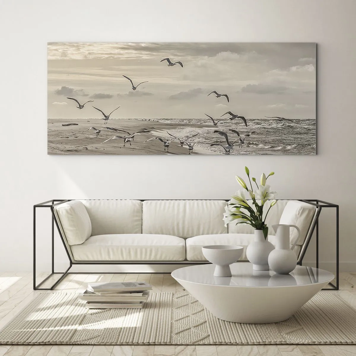 Impression sur verre - Image sur verre - Une mouette en vol au-dessus d'un paysage balnéaire - 120x50cm - Le bruit de la mer, le chant des oiseaux - Décoration murale moderne pour le salon et la chambre ARTTOR