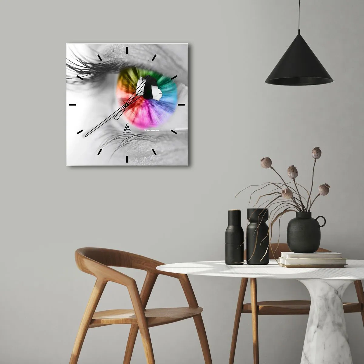 Horloge murale - Pendule murale - Prise de vue artistique d'un œil avec un iris arc-en-ciel sur fond gris - 30x30cm - Regarde le monde en couleur - Décoration murale moderne pour le salon et la chambre ARTTOR