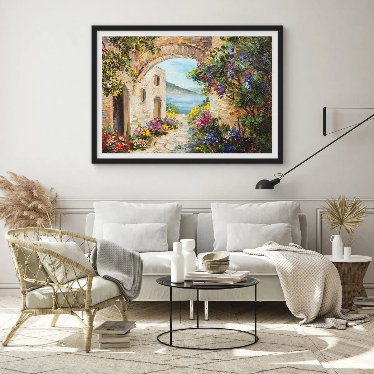 Affiche dans un cadre noir - Poster - Paysage de bord de mer avec des bâtiments en pierre et des fleurs - 70x50cm - Le charme d'une province côtière - Décoration murale moderne pour le salon et la chambre ARTTOR