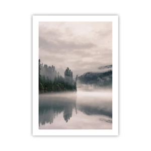 Affiche - Poster - Une forêt brumeuse se reflétant dans la surface calme du lac - 50x70cm - Reflet dans le brouillard - Décoration murale moderne pour le salon et la chambre ARTTOR