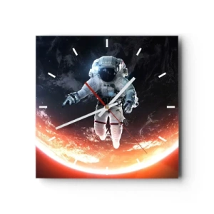 Horloge murale - Pendule murale - Un astronaute flottant au-dessus d'une Terre éclairée par le soleil - 30x30cm - Puis-je rester un peu plus longtemps ? - Décoration murale moderne pour le salon et la chambre ARTTOR