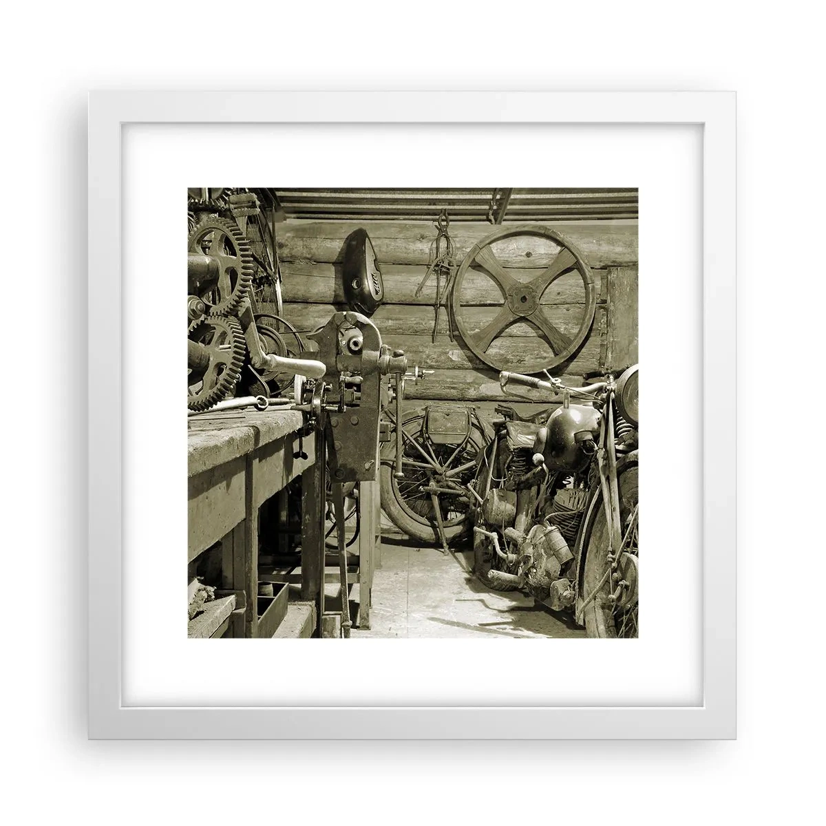 Affiche dans un cadre blanc - Poster - Dans le hangar de l'oncle Władek - 30x30 cm