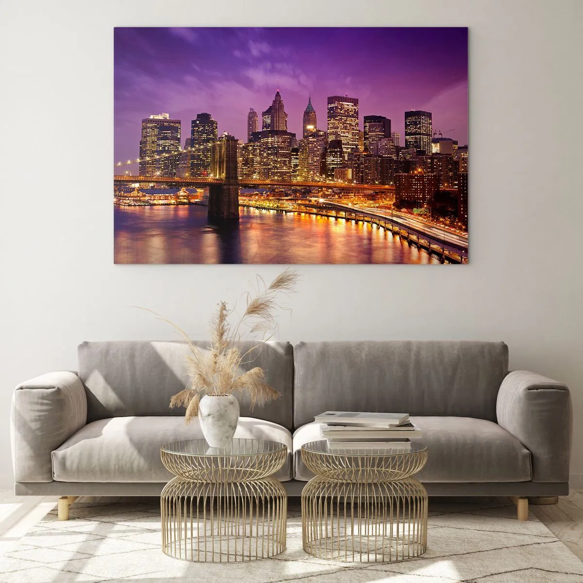 Impression sur verre - Image sur verre - Vue nocturne de New York avec le pont de Brooklyn - 70x50cm - Manhathann or violet - Décoration murale moderne pour le salon et la chambre ARTTOR