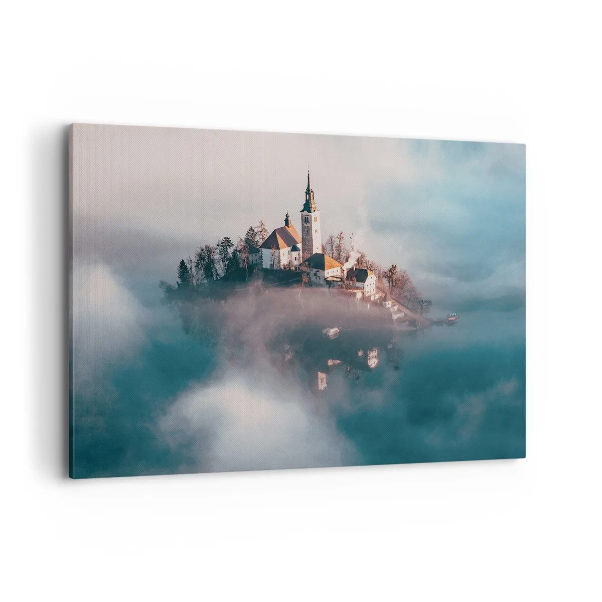 Impression sur toile - Image sur toile - Une île pittoresque avec une église entourée de brouillard - 100x70cm - Île de rêve - Décoration murale moderne pour le salon et la chambre ARTTOR
