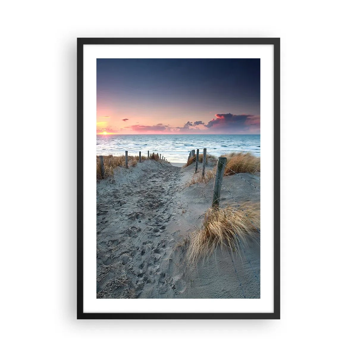 Affiche dans un cadre noir - Poster - Sentier de plage au coucher du soleil avec vue sur la mer - 50x70cm - Tu as versé l'éclat de l'arc-en-ciel sur les flots - Décoration murale moderne pour le salon et la chambre ARTTOR