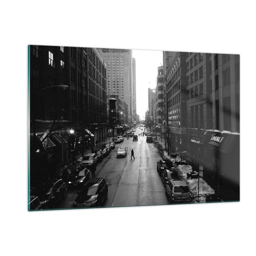 Impression sur verre - Image sur verre - Une rue en noir et blanc avec un passant parmi des bâtiments modernes - 120x80cm - Un autre jour comme tous les autres jours - Décoration murale moderne pour le salon et la chambre ARTTOR