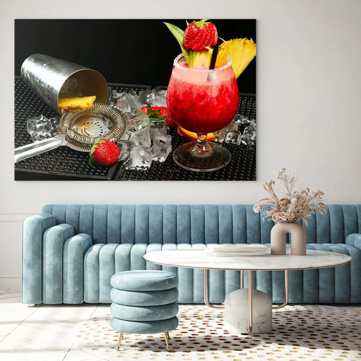Impression sur verre - Image sur verre - Une boisson colorée avec des fruits et un shaker sur glace - 120x80cm - Envouter le goût - Décoration murale moderne pour le salon et la chambre ARTTOR