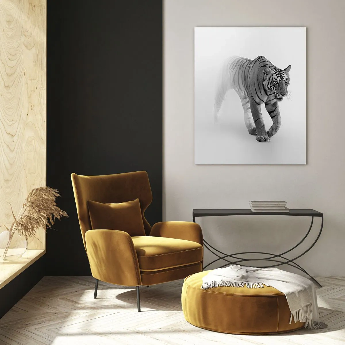 Impression sur verre - Image sur verre - Un tigre marchant dans la brume, avec un flou subtil en arrière-plan - 50x70cm - Accroupi dans le brouillard - Décoration murale moderne pour le salon et la chambre ARTTOR