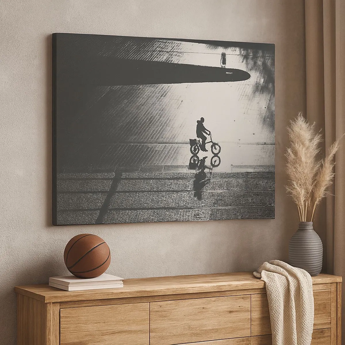 Impression sur toile - Image sur toile - Silhouette noire et blanche d'un cycliste sur une rue mouillée - 70x50cm - Devant moi, à travers la ville - Décoration murale moderne pour le salon et la chambre ARTTOR